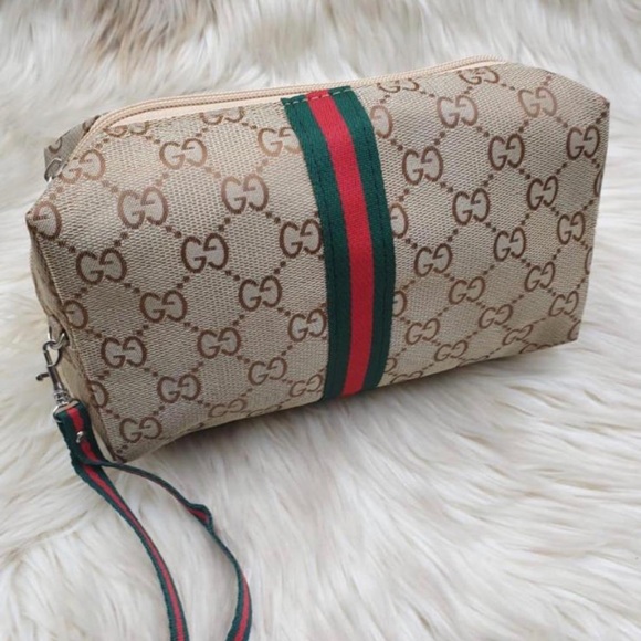 Gucci Handbags - Gucci travel pouch